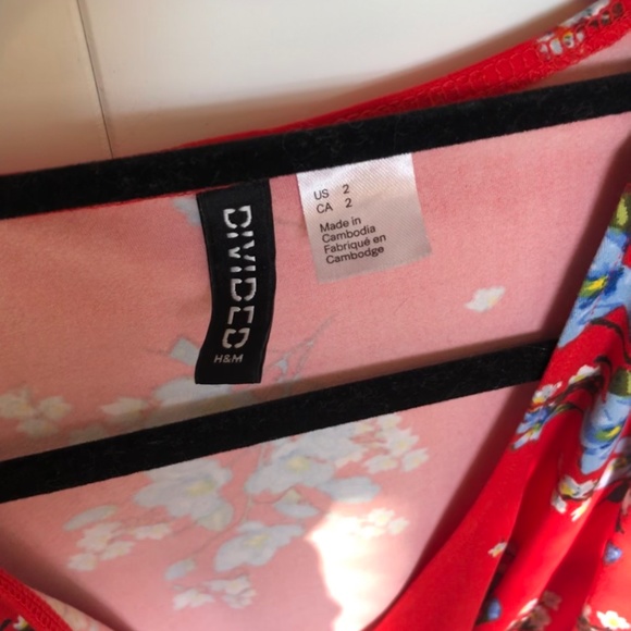 H&M Ruffled Wrap Dress - Picture 3 of 3